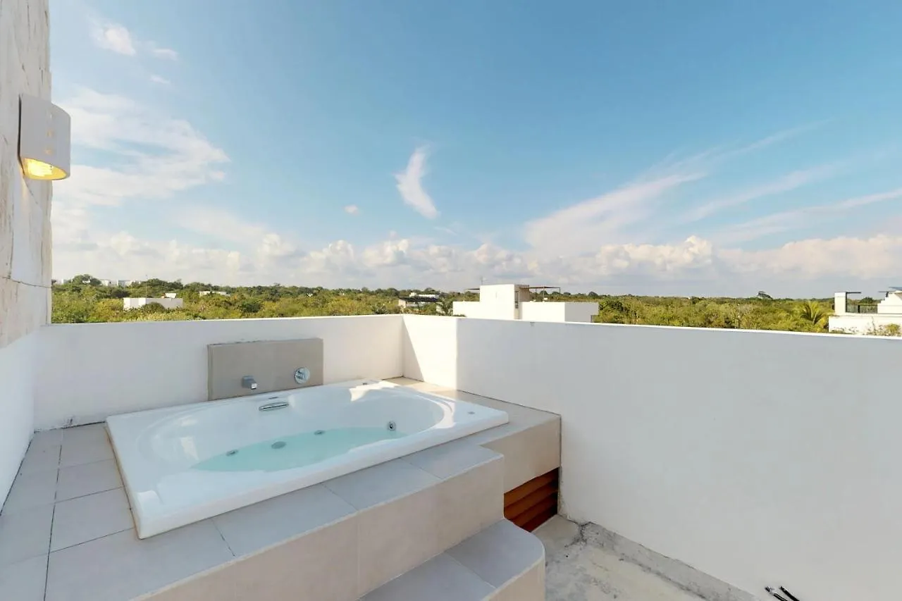 Casa Buffalo Garden Suite At Residencial Bahia Chacalal Apartment