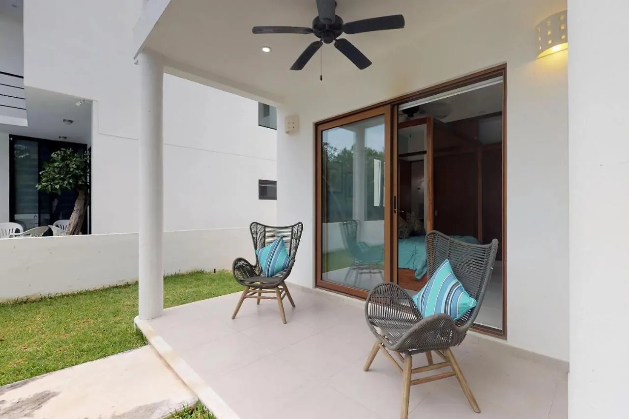 Apartment Casa Buffalo Garden Suite At Residencial Bahia Chacalal